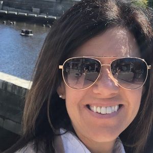 Meet your Posher, Shelley